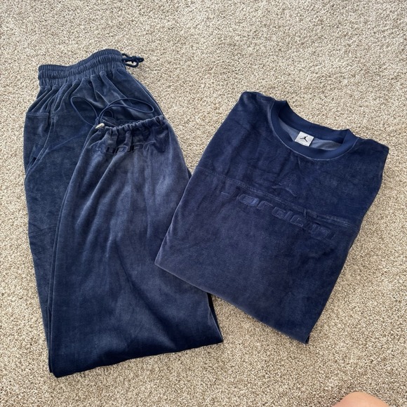 Vintage Jordan Size XXL Velour Logo Short Sleeve Top & Pants Navy Tracksuit Set